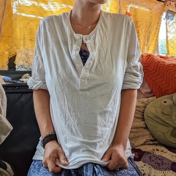 White Button 3/4 Sleeve Henley - Picture 5 of 6